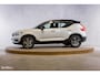 Volvo XC40 1.5 T4 Recharge R-Design Plug-in hybrid | Zwenkbare trekhaak | Cruise control | Blis | Apple carplay |