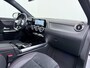 Mercedes-Benz EQA 250 AMG Line 67 kWh Trekhaak | Panoramadak | SOH 98% | Apple Carplay | Sfeerverlichting |