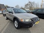 Volvo XC70 2.5 T Summum 154kW,Apk 26/2/27,Airco,Cruise,Dealer ondh,Nap,Trekhaak