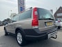 Volvo XC70 2.5 T Summum 154kW,Apk 26/2/27,Airco,Cruise,Dealer ondh,Nap,Trekhaak