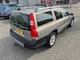 Volvo XC70 2.5 T Summum 154kW,Apk 26/2/27,Airco,Cruise,Dealer ondh,Nap,Trekhaak