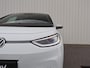 Volkswagen ID.3 204pk First Max 58 kWh | Panoramadak | Leder | Massage, Elektrisch verstelbare en Verwarmde Voorstoelen | Dodehoek Detectie | Achteruitrij Camera |