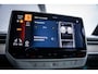 Volkswagen ID. Buzz 1st Max 77kWh | Achteruitrijcamera | Cruise control adaptief | Elektrisch verstelbare stoel(en) met geheugen