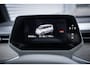 Volkswagen ID. Buzz 1st Max 77kWh | Achteruitrijcamera | Cruise control adaptief | Elektrisch verstelbare stoel(en) met geheugen