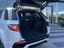 Land Rover Discovery Sport P300e 1.5 R-Dynamic SE | 360 Camera | Adaptive Cruise | Panoramadak | Sfeerverlichting | Suede bekleding |