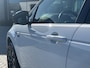 Land Rover Discovery Sport P300e 1.5 R-Dynamic SE | 360 Camera | Adaptive Cruise | Panoramadak | Sfeerverlichting | Suede bekleding |
