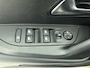 Peugeot e-2008 EV Allure Pack 50 kWh | Rijklaar | Stoelverwarming | 360 camera | navigatie