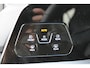 Volkswagen Golf 1.5 eHybrid GTE | Panorama dak | Stoel/Stuur verwarming | 360° Camera | Schuif/Kantel dak | Adaptive cruise controler | Keyless start | Apple CarPlay/Android Auto | IQ.Lights | Climate controle | Parkeersensoren | Navigatie |