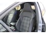 Volkswagen Golf 1.5 eHybrid GTE | Panorama dak | Stoel/Stuur verwarming | 360° Camera | Schuif/Kantel dak | Adaptive cruise controler | Keyless start | Apple CarPlay/Android Auto | IQ.Lights | Climate controle | Parkeersensoren | Navigatie |