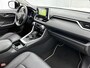 Toyota RAV4 2.5 Hybrid Executive | JBL | Elektrisch glazen panorama-dak | Dodehoek detectie | Elektrische achterklep | Elektrisch verstelbare bestuurdersstoel met geheugen | Draadloze telefoonlader |