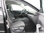 Volkswagen T-Roc Life First Edition 1.5 eTSI 150 PK | Trekhaak | Stoel- & Stuurverwarming | Carplay | Camera |