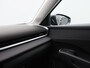 Volkswagen T-Roc Life First Edition 1.5 eTSI 150 PK | Trekhaak | Stoel- & Stuurverwarming | Carplay | Camera |