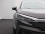 Volkswagen T-Roc Life First Edition 1.5 eTSI 150 PK | Trekhaak | Stoel- & Stuurverwarming | Carplay | Camera |