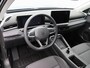 Volkswagen T-Roc Life First Edition 1.5 eTSI 150 PK | Trekhaak | Stoel- & Stuurverwarming | Carplay | Camera |