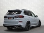 BMW X5 50e M-Sport Pro | M-Performance Stoelen | Achterasbesturing | Carbon | ACC | Panorama | 360 Camera | Soft-Close | Head-Up | M-Gordels | Trekhaak | Harman-Kardon | 22 inch | Individual Leder | Stoelventilatie | Stoelverwarming V+A | Keyless-Entry | Memory | Stuurverwarming | Iconic-Glow | Rij-Assist Pro | Beker Koeling & Verwarming | Zonwering |
