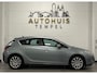 Opel Astra 1.6 Turbo Cosmo Nap Airco Trekhaak Cruise Parkeersensoren Carplay Sfeer