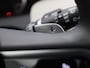 Land Rover Discovery Sport P300e 1.5 R-Dynamic SE | Vast glazen panoramadak | Elektrisch verstel- en verwarmbare voorstoelen | 20'' Velgen Gloss Black