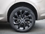 Land Rover Discovery Sport P300e 1.5 R-Dynamic SE | Vast glazen panoramadak | Elektrisch verstel- en verwarmbare voorstoelen | 20'' Velgen Gloss Black