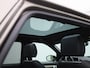 Land Rover Discovery Sport P300e 1.5 R-Dynamic SE | Vast glazen panoramadak | Elektrisch verstel- en verwarmbare voorstoelen | 20'' Velgen Gloss Black