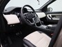 Land Rover Discovery Sport P300e 1.5 R-Dynamic SE | Vast glazen panoramadak | Elektrisch verstel- en verwarmbare voorstoelen | 20'' Velgen Gloss Black