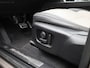 Land Rover Discovery Sport P300e 1.5 R-Dynamic SE | Vast glazen panoramadak | Elektrisch verstel- en verwarmbare voorstoelen | 20'' Velgen Gloss Black