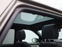 Land Rover Discovery Sport P300e 1.5 R-Dynamic SE | Vast glazen panoramadak | Elektrisch verstel- en verwarmbare voorstoelen | 20'' Velgen Gloss Black