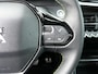 Peugeot e-2008 EV GT 50 kWh | WLTP 318KM | 3-Fase | Stoelverwarming | Parkeer Camera Achter | Navigatie | Cruise Control | Parkeersensoren Voor & Achter | Start/Stopknop |