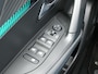 Peugeot e-2008 EV Allure Pack 50 kWh | WLTP 318KM | 3-Fase | Stoelverwarming | Parkeer Camera Achter | Navigatie | Cruise Control | Parkeersensoren Achter | Start/Stopknop |