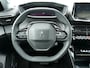 Peugeot e-2008 EV Allure Pack 50 kWh | WLTP 318KM | 3-Fase | Stoelverwarming | Parkeer Camera Achter | Navigatie | Cruise Control | Parkeersensoren Achter | Start/Stopknop |