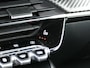 Peugeot e-2008 EV Allure Pack 50 kWh | WLTP 318KM | 3-Fase | Stoelverwarming | Parkeer Camera Achter | Navigatie | Cruise Control | Parkeersensoren Achter | Start/Stopknop |
