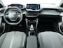 Peugeot e-2008 EV Allure Pack 50 kWh | WLTP 318KM | 3-Fase | Stoelverwarming | Parkeer Camera Achter | Navigatie | Cruise Control | Parkeersensoren Achter | Start/Stopknop |