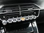 Peugeot e-2008 EV Allure Pack 50 kWh | WLTP 318KM | 3-Fase | Stoelverwarming | Parkeer Camera Achter | Navigatie | Cruise Control | Parkeersensoren Achter | Start/Stopknop |