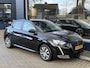 Peugeot 208 1.2 Turbo 100 PK Active Pack | 6-Bak | Navigatie via Telefoon | 1e Eigenaarsauto met slechts 19.800 KM | Airconditioning | Cruise Control | Privacy Glass | LED Verlichting | Parkeersensoren | Elektrisch Pakket | Multimediascherm | Multifunctioneel Stuurwiel |