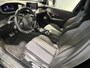 Peugeot 208 1.2 Turbo GT | Navigatie/Apple Carplay/Android Auto | LM Velgen 17" | Achteruitrijcamera en PDC Voor en Achter | Cruise Control | Voorstoelen Verwarmd | Airco |