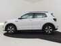 Volkswagen T-Cross 1.0 TSI Life 95Pk | R-Line l Trekhaak | Stoelverwarming | Dodehoek detectie | Parkeersensoren V+A | Cruise control | R-line | 17"LMV