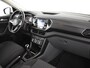 Volkswagen T-Cross 1.0 TSI Life 95Pk | R-Line l Trekhaak | Stoelverwarming | Dodehoek detectie | Parkeersensoren V+A | Cruise control | R-line | 17"LMV