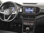 Volkswagen T-Cross 1.0 TSI Life 95Pk | R-Line l Trekhaak | Stoelverwarming | Dodehoek detectie | Parkeersensoren V+A | Cruise control | R-line | 17"LMV