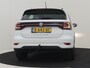 Volkswagen T-Cross 1.0 TSI Life 95Pk | R-Line l Trekhaak | Stoelverwarming | Dodehoek detectie | Parkeersensoren V+A | Cruise control | R-line | 17"LMV