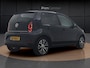 Volkswagen Up! 1.0 High up! | Cruise Control | Stoelverwarming | Telefoonvoorbereiding | 15" | Parkeerhulp |