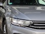 Volkswagen Passat Variant 2.0 TDI 150 pk DSG Business | Navigatie | LED | Camera | App Connect | Climatronic | ACC | Stoelverwarming | Keyless |