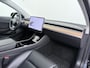 Tesla Model 3 SR+ 325PK LFP-Accu Trekhaak AutoPilot Leer Pano-Dak Adaptive Cruise Lmv 18" Camera's Elektr.-Stuur+Stoelen+Spiegels+Geheugen+Easy-Entry+Verwarmde stoelen Park assistent Pdc WIFI Ecc Lane-Assist Speed-Assist SOH 87% Ecc Navi Led DAB Voorverwarmen interieur via App Keyless One-Pedal-Drive 1.000KG Trekgewicht 1e Eigenaar Origineel Nederlandse Auto Fabrieksgarantie op Accu en Motor tot 10-12-2028/160.000km LFP accu dus 100% opladen !