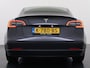 Tesla Model 3 SR+ 325PK LFP-Accu Trekhaak AutoPilot Leer Pano-Dak Adaptive Cruise Lmv 18" Camera's Elektr.-Stuur+Stoelen+Spiegels+Geheugen+Easy-Entry+Verwarmde stoelen Park assistent Pdc WIFI Ecc Lane-Assist Speed-Assist SOH 87% Ecc Navi Led DAB Voorverwarmen interieur via App Keyless One-Pedal-Drive 1.000KG Trekgewicht 1e Eigenaar Origineel Nederlandse Auto Fabrieksgarantie op Accu en Motor tot 10-12-2028/160.000km LFP accu dus 100% opladen !