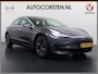 Tesla Model 3 SR+ 325PK LFP-Accu Trekhaak AutoPilot Leer Pano-Dak Adaptive Cruise Lmv 18" Camera's Elektr.-Stuur+Stoelen+Spiegels+Geheugen+Easy-Entry+Verwarmde stoelen Park assistent Pdc WIFI Ecc Lane-Assist Speed-Assist SOH 87% Ecc Navi Led DAB Voorverwarmen interieur via App Keyless One-Pedal-Drive 1.000KG Trekgewicht 1e Eigenaar Origineel Nederlandse Auto Fabrieksgarantie op Accu en Motor tot 10-12-2028/160.000km LFP accu dus 100% opladen !