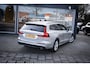 Volvo V60 2.0 B3 Momentum Business|Trekh|LED|Adaptive Cruise|Digital Dash|Apple Carplay|