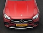 Mercedes-Benz E-klasse Estate 300 e AMG Line PHEV 320pk | Panodak | Trekhaak af Fabriek | Adaptive Cruise | Head Up | Multibeam LED | Lederen Sportstoelen | Widscreen Navi | Sfeerverlichting | Camera |