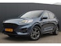 Ford Kuga 2.5 PHEV ST-Line X | Incl. 12 maanden garantie | Trekhaak | B&O audio | Achteruitrijcamera | Camera voor | Parkeersensoren | Cruise control | DAB | Elektrische kofferklep | Lichtmetalen velgen | Climate control | Bluetooth | Airco