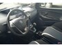 Lancia Ypsilon 0.9 TwinAir Elefantino Plus Automaat | Navigatie | Parkeersensoren | Elektrische Ramen | Radio | | Airco | Centrale deurvergrendeling met afstandsbediening | Lederen stuurwiel
