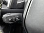 Peugeot 2008 1.2 GT 156pk Automaat | Schuif-/Kanteldak | Trekhaak | Stoel-/Voorruitverwarming | Navigatie | Adaptieve Cruise Control | Dodehoekdetectie | Camera | Keyless Entry/Start | Interieurverlichting | Apple Carplay/Android Auto |
