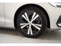 Volvo V60 2.0 B3 Momentum Advantage Aut. [ LED Trekhaak Apple/Android ]