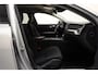 Volvo V60 2.0 B3 Momentum Advantage Aut. [ LED Trekhaak Apple/Android ]